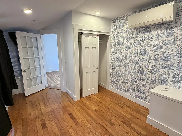 9 Ashland St #1 — Photo 18