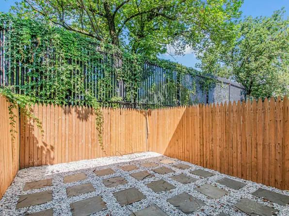 22 Betty Court image 3 of 16