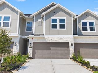 8117 Dawson Dr, Pearland, TX 77581