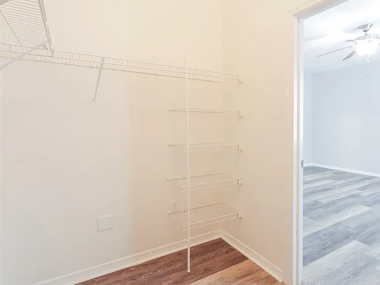 6353 Twin Bridges Dr — Photo 11