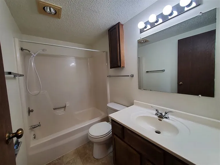 2918 S 17th St #203 — Photo 9