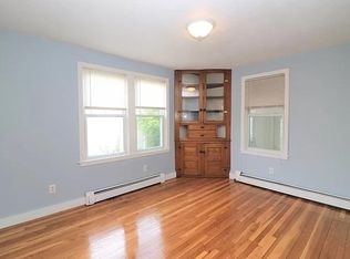 1896 Middlesex St, Lowell, MA 01851