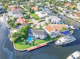 16461 NE 34th Ave, North Miami Beach, FL 33160
