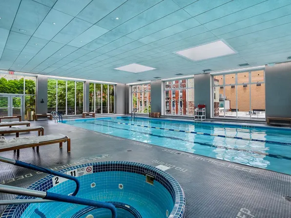 515 East 72nd Street image 20 of 29