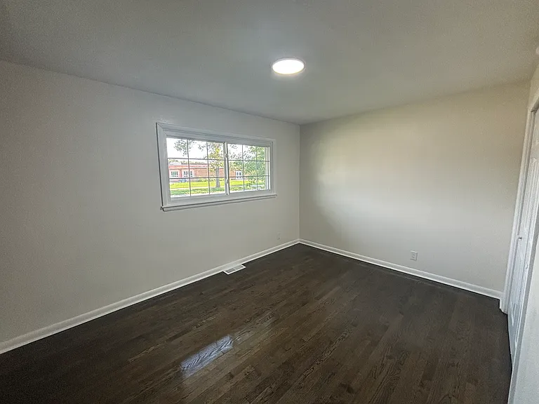3700 W 21st Ave — Photo 7
