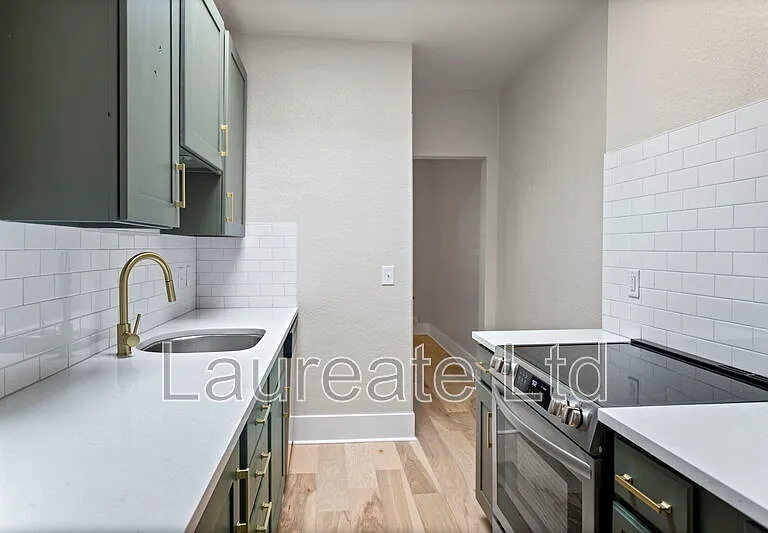 712 E 1st Ave — Photo 9