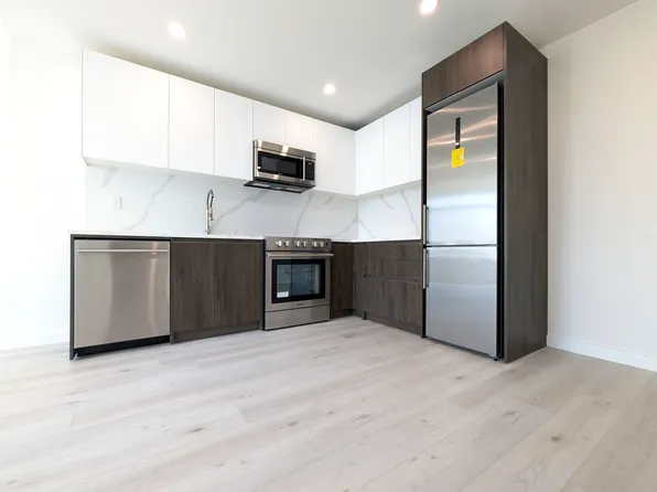 388 Vernon Avenue image 1 of 18