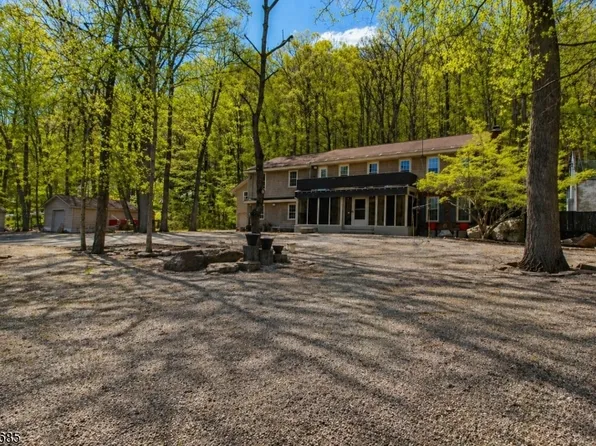 90 Emmans Rd, Roxbury Twp., NJ 07852