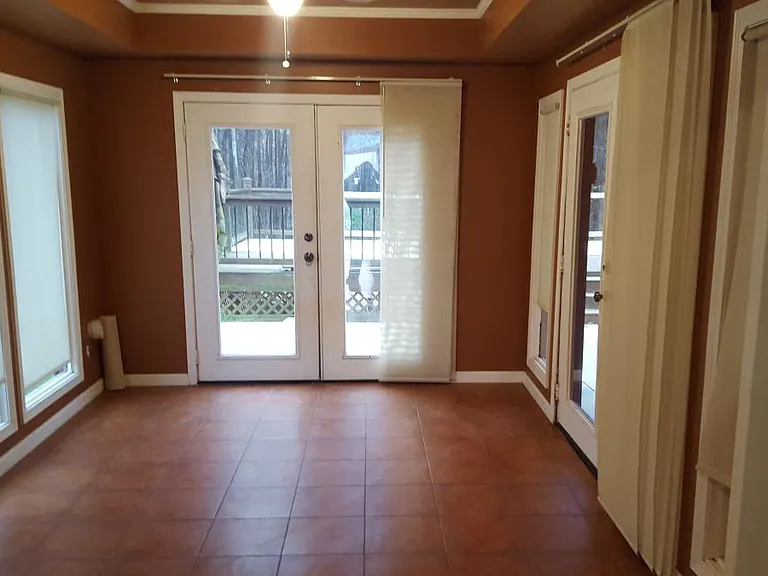 177 Manchester Dr — Photo 6