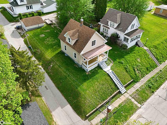 2nd image of 315 Lewis St