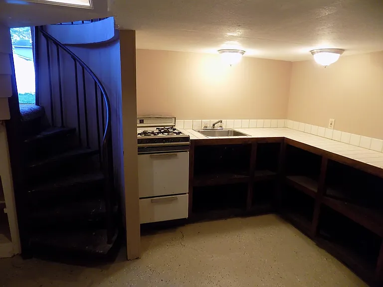 1060 Annapolis Ave — Photo 41