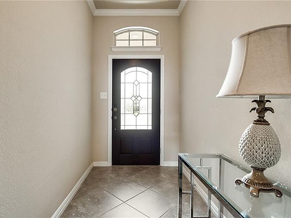 4th image of 5228 Texana Dr