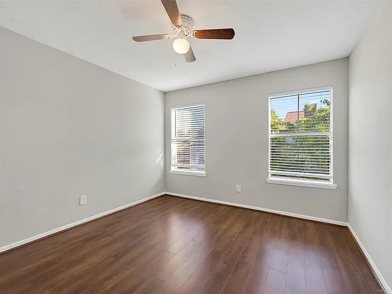 8646 Maplecrest Dr — Photo 21