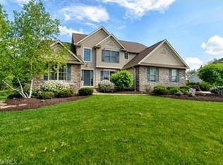 1776 Fallen Timber St NE, Canton, OH 44721