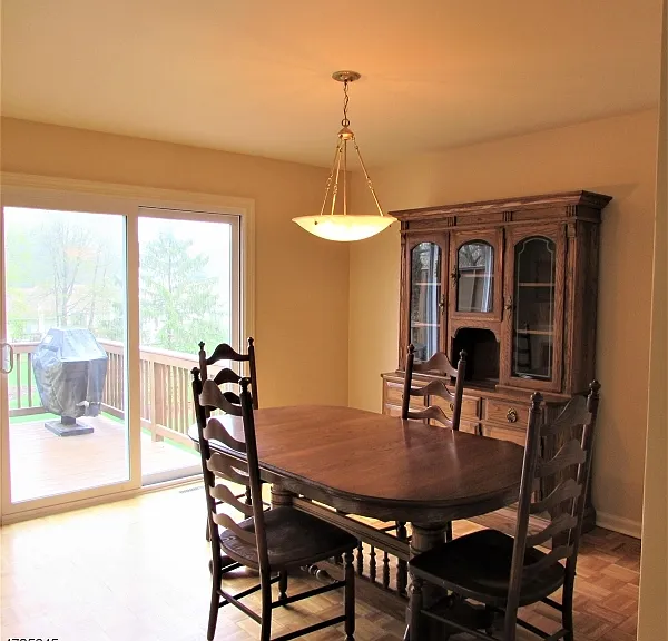 50 Carriage Ln — Photo 6