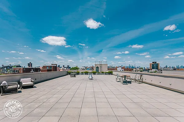 Rented by MySpaceNYC | media 39