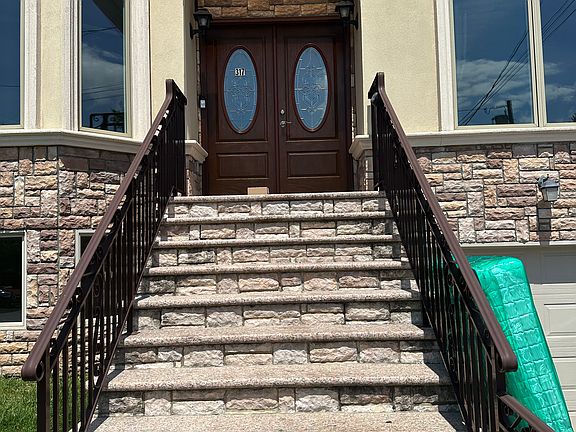 2nd image of 317 Armstrong Ave #1
