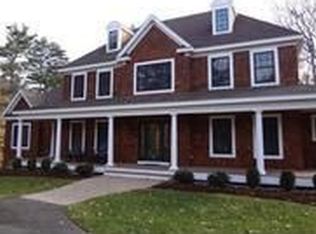 323 Main St, Lynnfield, MA 01940