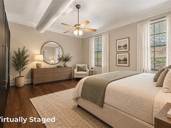 3rd image of 1808 Liberty Ln