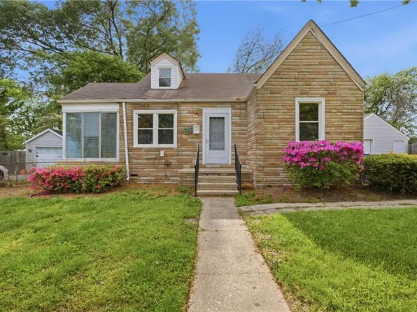1305 W Norcova Dr, Norfolk, VA 23502
