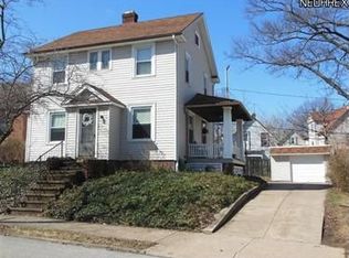 1456 Blossom Park Ave, Lakewood, OH 44107