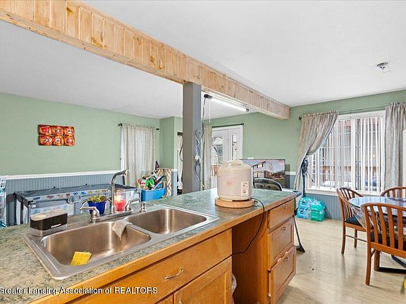 5th image of 3946 Hunters Ridge Dr APT 2