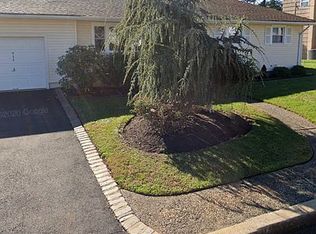 711 Brooklyn Ave, Raritan, NJ 08869