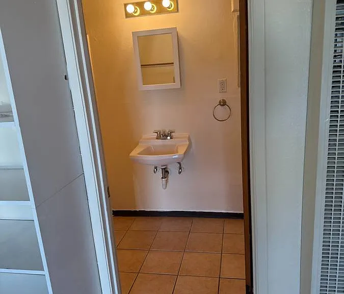 2180 S State St #15 — Photo 1
