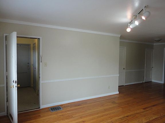 4th image of 1312 W 6th Ave APT B