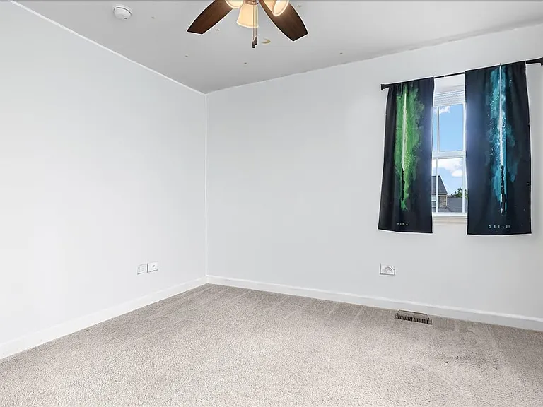 Fourth bedroom.
