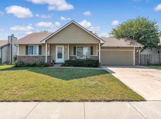 1801 E Summerwood St, Goddard, KS 67052