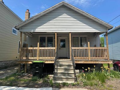 812 12th Ave, Menominee, MI, 49858