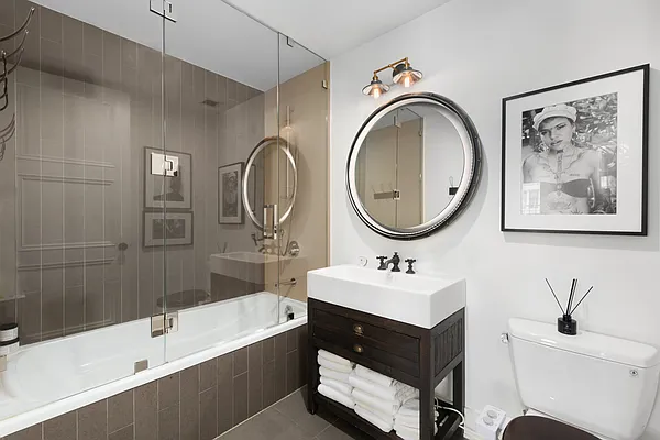 Sold by Compass | media 25