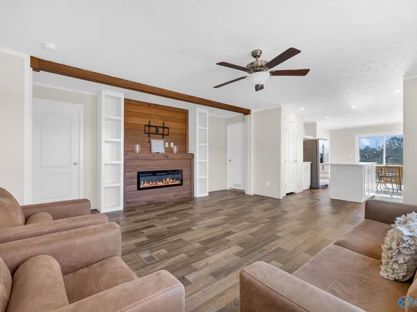 406 County Road 846, Crossville, AL 35962