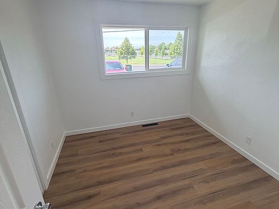 5th image of 510-530 NE 4th St #510