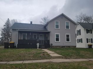 212 W Scott St, Grand Ledge, MI 48837