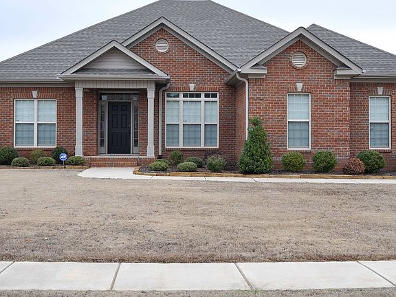 3rd image of 7507 Parktrace Ln SE