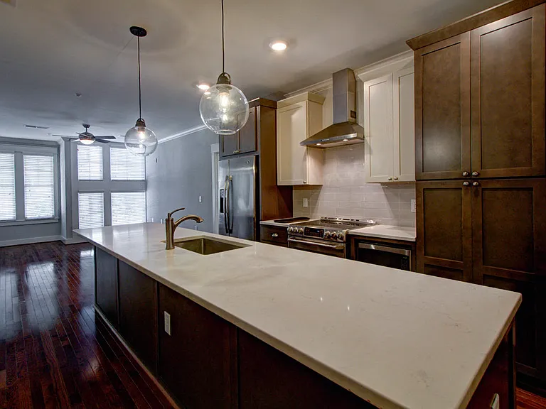 525 East Blvd — Photo 34