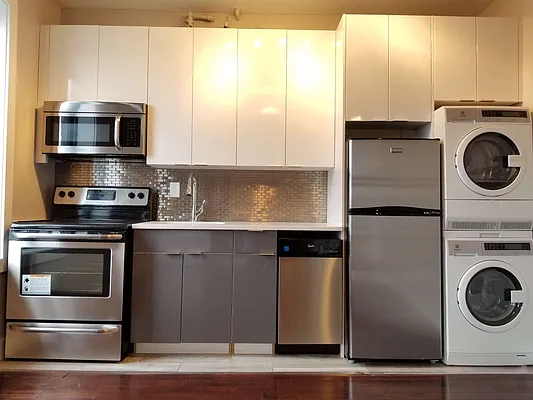 Rented by Bruma Realty LLC | media 14