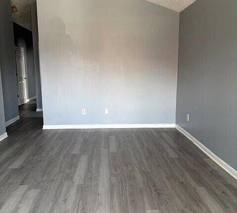 3rd image of 437 S 17th St