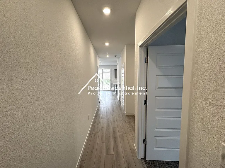12640 Hereford Ave — Photo 4