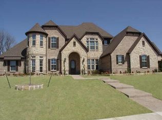 4 Sheffield Ct, Heath, TX 75032