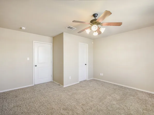 1420B Muirfield Bend Dr, Hutto, TX 78634