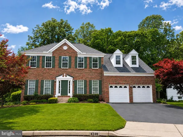4246 Wiltshire Pl, Dumfries, VA 22025