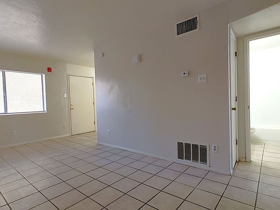 3rd image of 4207 Mesa Grande Pl SE APT 3