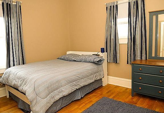 Guest bedroom