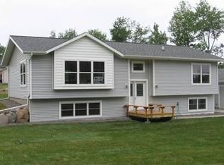 55 8th Ave S, Proctor, MN 55810