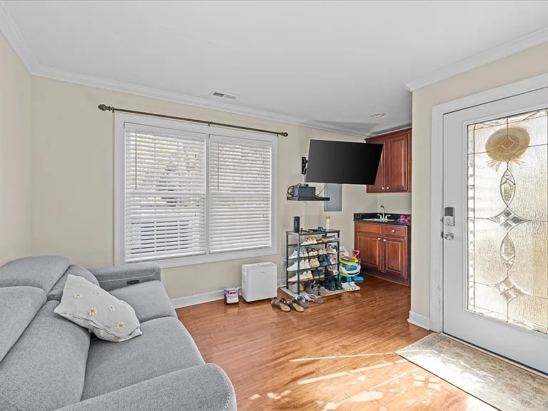 9512 14th Bay St — Photo 16