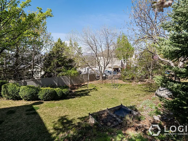 9223 Silver Lake Dr — Photo 4