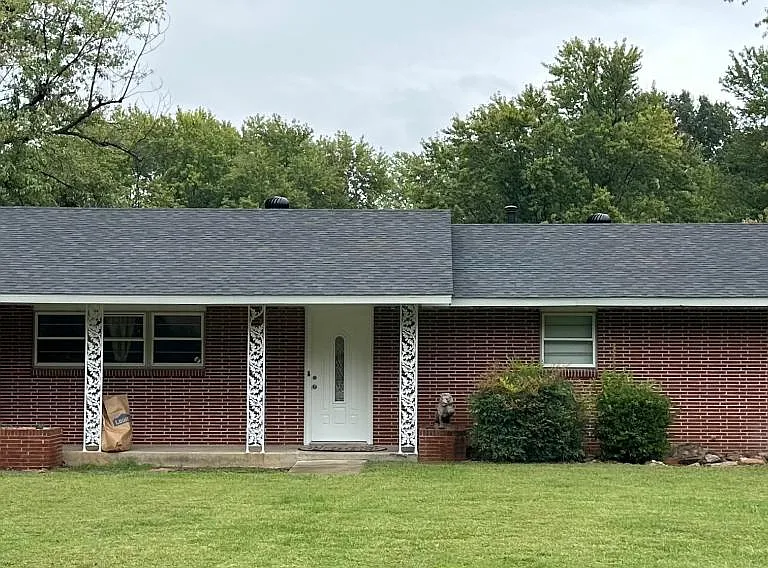 1772 N Oakland Ave — Photo 29